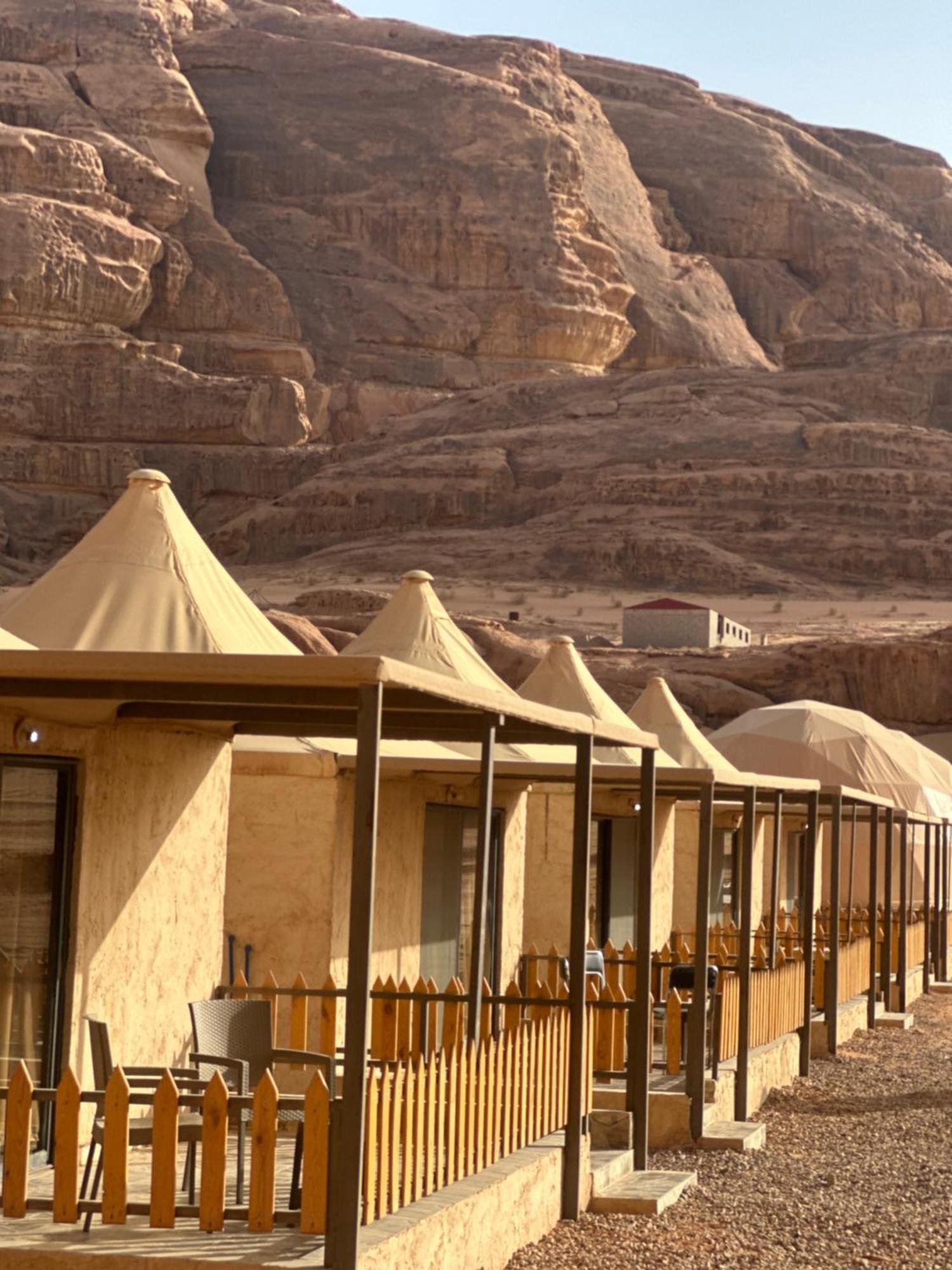 Rum Four Mountain Luxury Camp 瓦迪拉姆 外观 照片