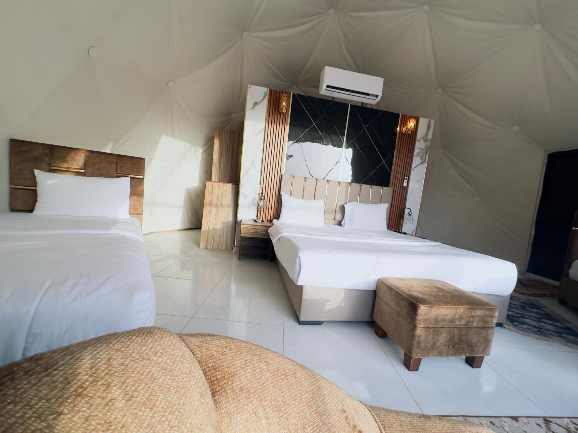 Rum Four Mountain Luxury Camp 瓦迪拉姆 外观 照片